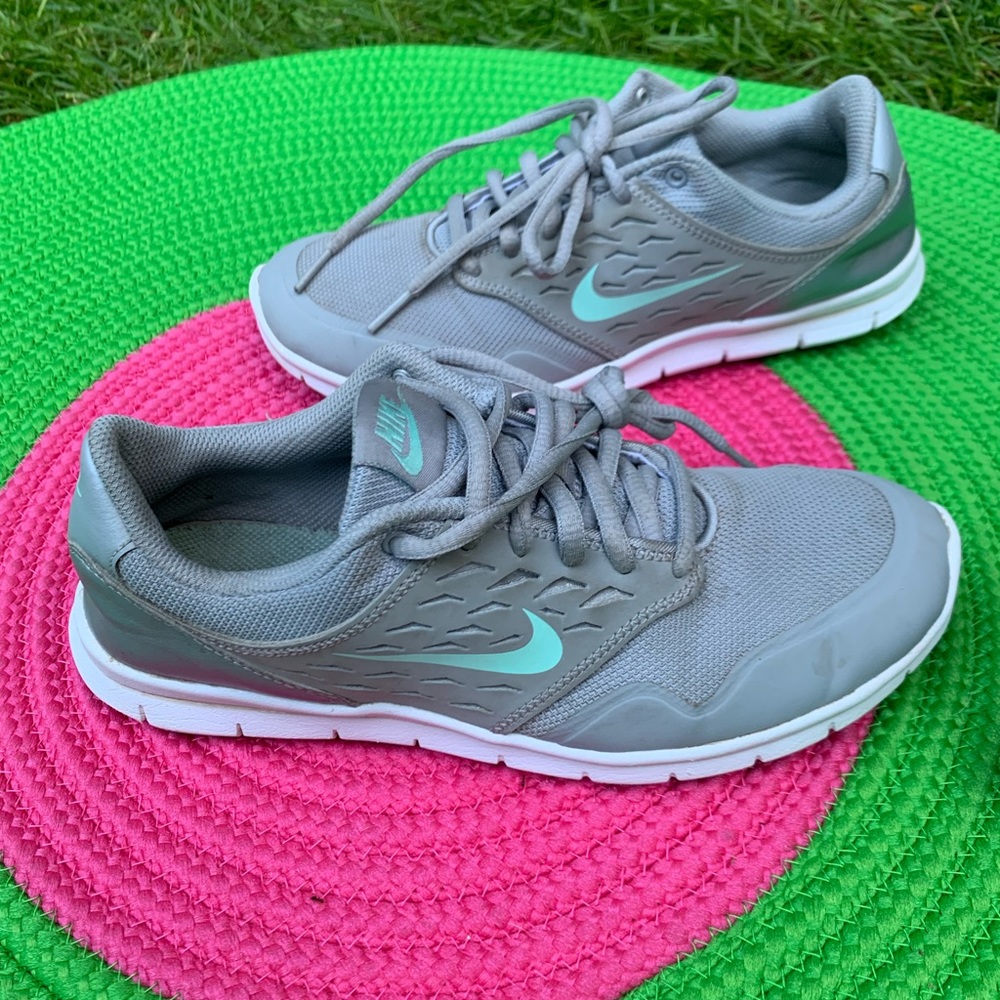 Nike running shoes 7.5 😍